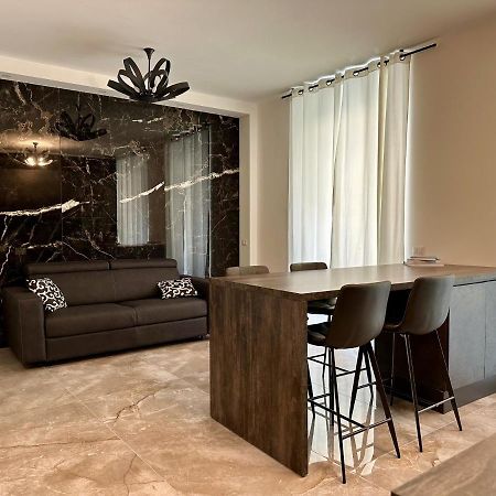 Magic Place Bergamo! Classy Apartment In The Heart Of The City Zewnętrze zdjęcie