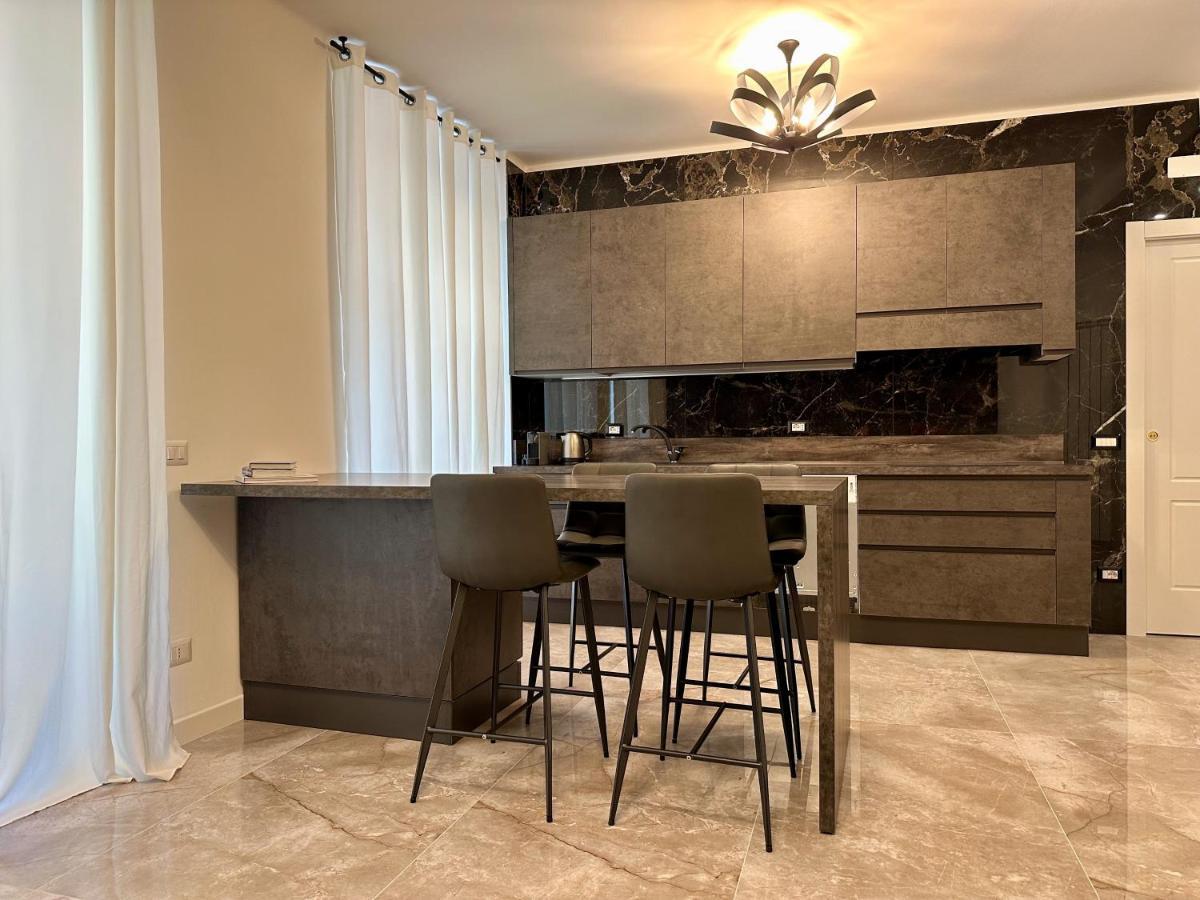 Magic Place Bergamo! Classy Apartment In The Heart Of The City Zewnętrze zdjęcie