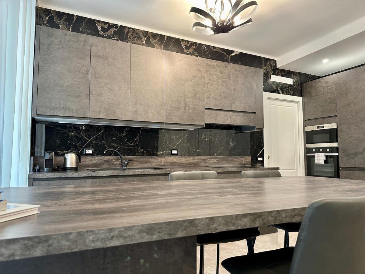 Magic Place Bergamo! Classy Apartment In The Heart Of The City Zewnętrze zdjęcie