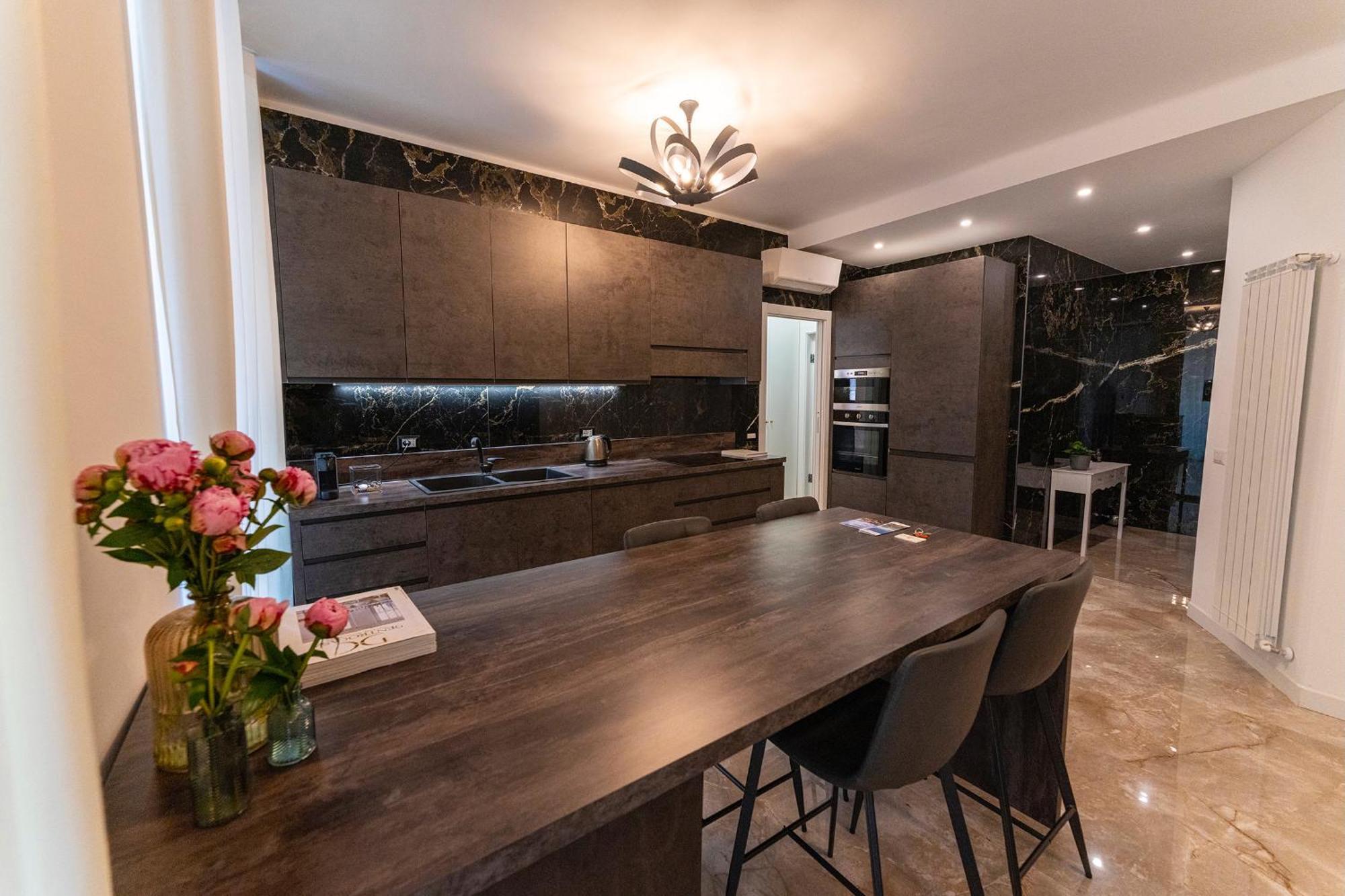 Magic Place Bergamo! Classy Apartment In The Heart Of The City Zewnętrze zdjęcie